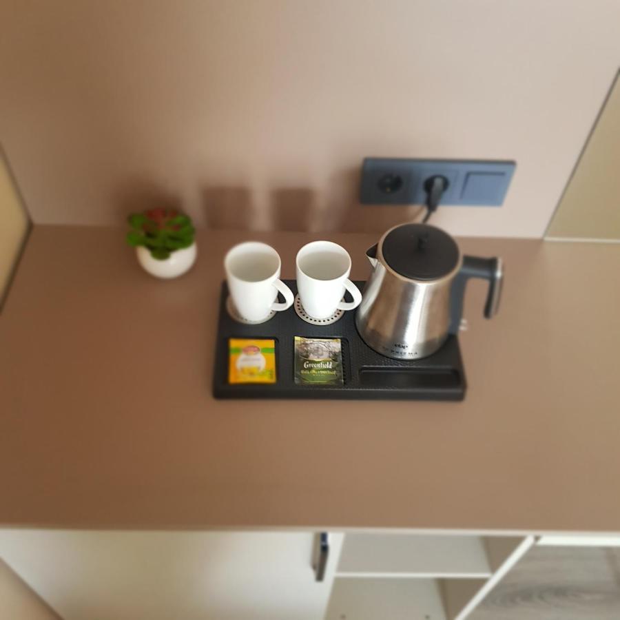 Отель "Чёрный Слон" Soechoemi Buitenkant foto